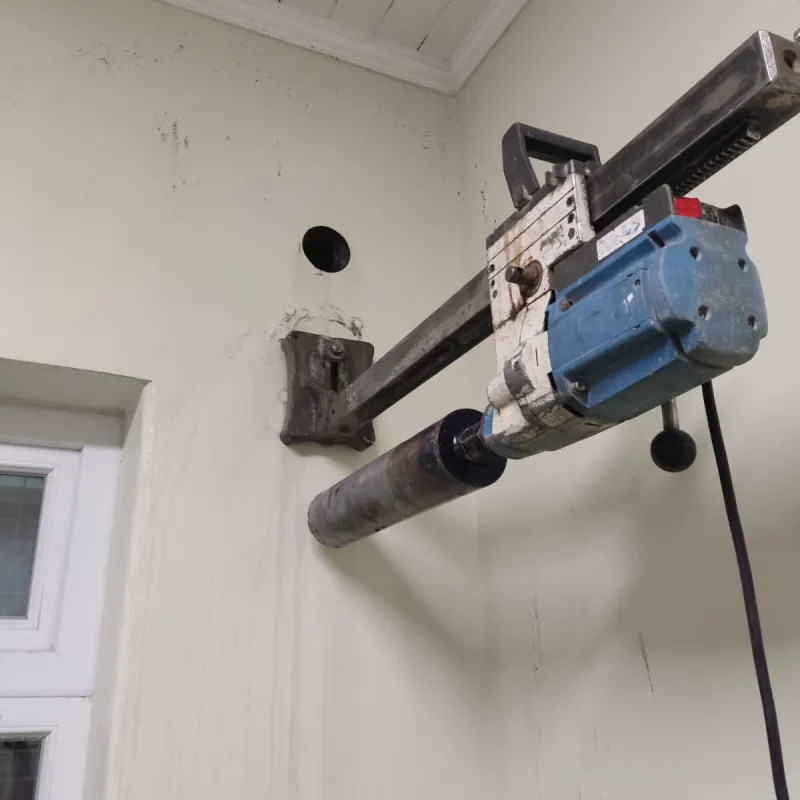 Perforaciones con testiguera para obras precisas y profesionales.